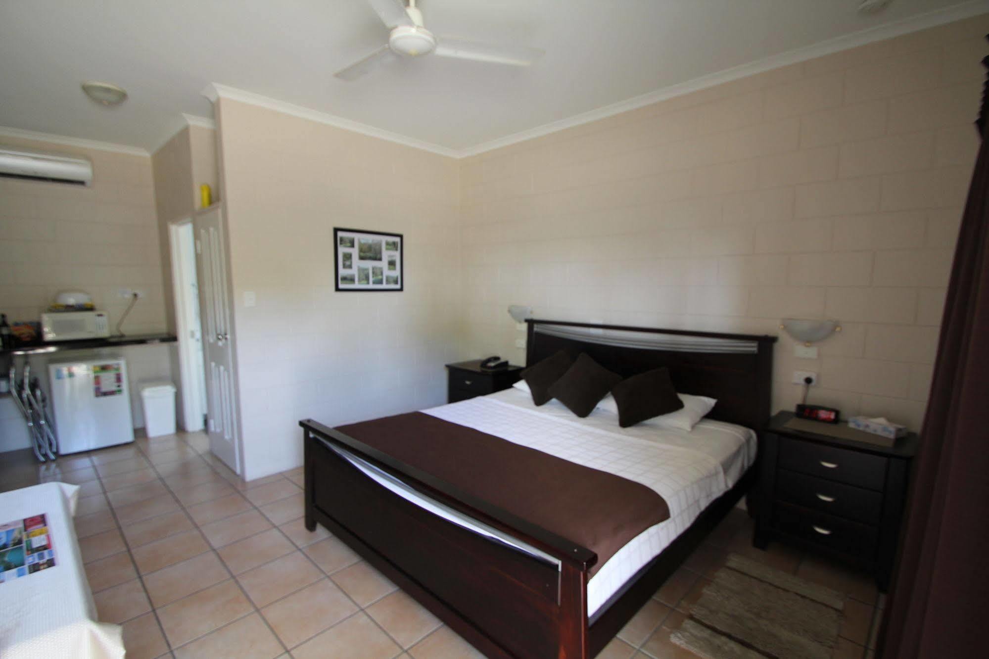 تاونسفيل Colonial Rose Motel المظهر الخارجي الصورة