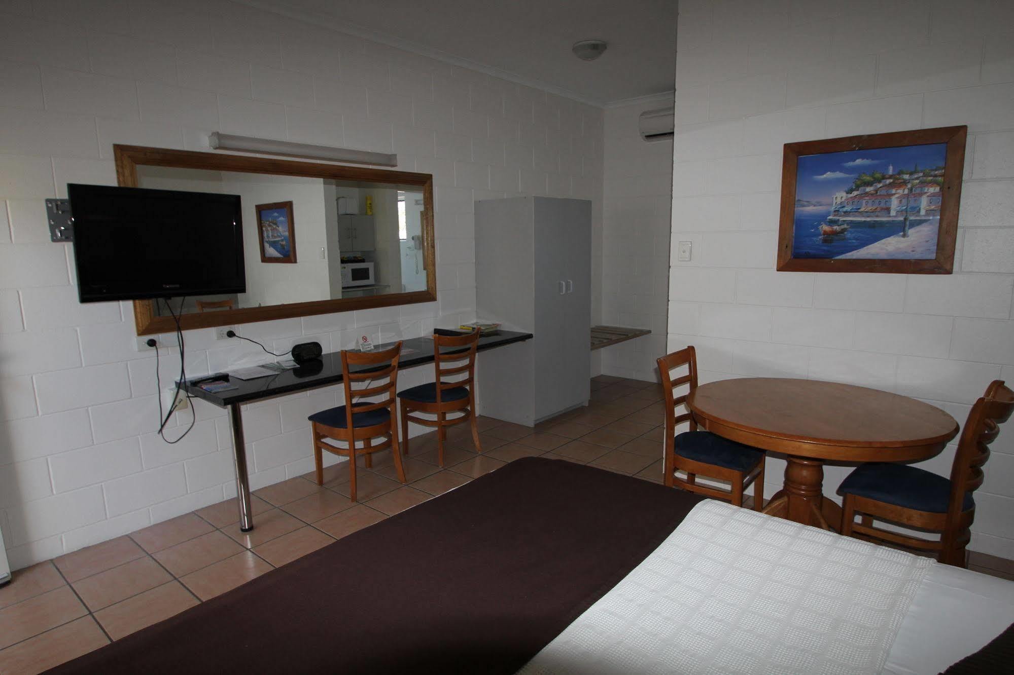 تاونسفيل Colonial Rose Motel المظهر الخارجي الصورة